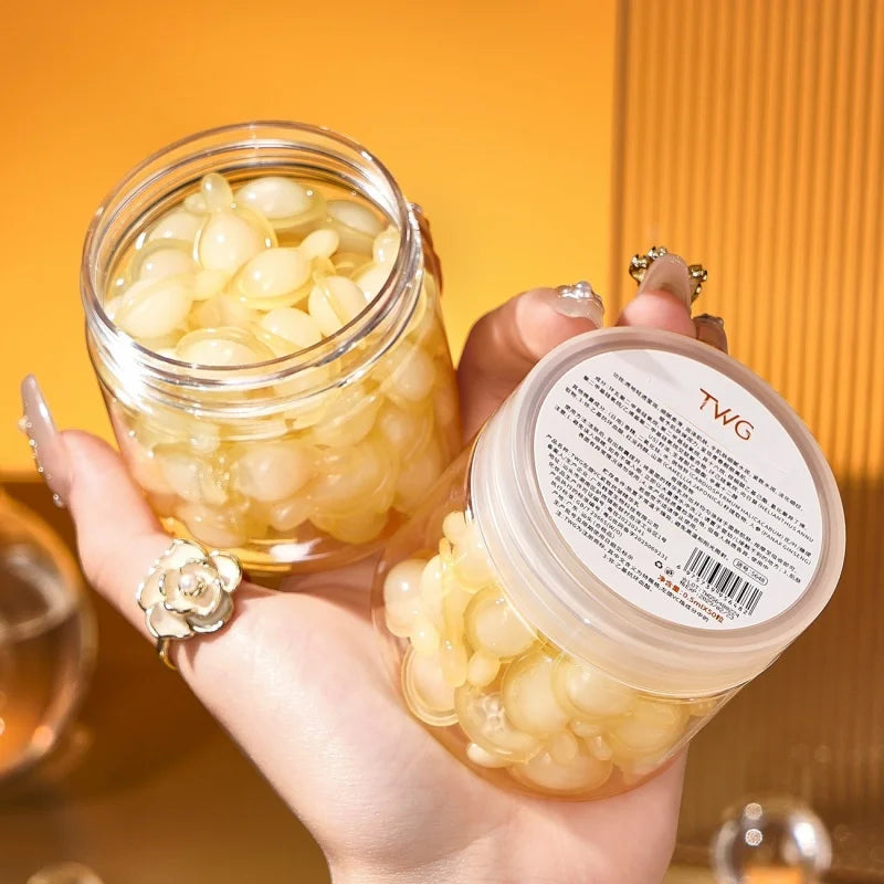 The Texture Is Light and Translucent, Delicate and Smooth, Moisturizes the Skin, Makes It Delicate and Hydrated, Firm and Hydrated, Reduces Fine Lines, Gives Skin Elasticity, and Presents a Youthful and Beautiful Complexion.